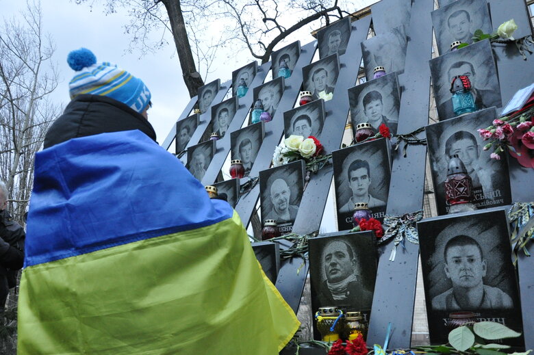 Пам’ятаємо!: у Києві вшанували подвиг Героїв Небесної Сотні 56
