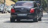 "Бентли" депутата Партии регионов Александра Заца сбил гаишника и разбил 10 машин. ФОТО