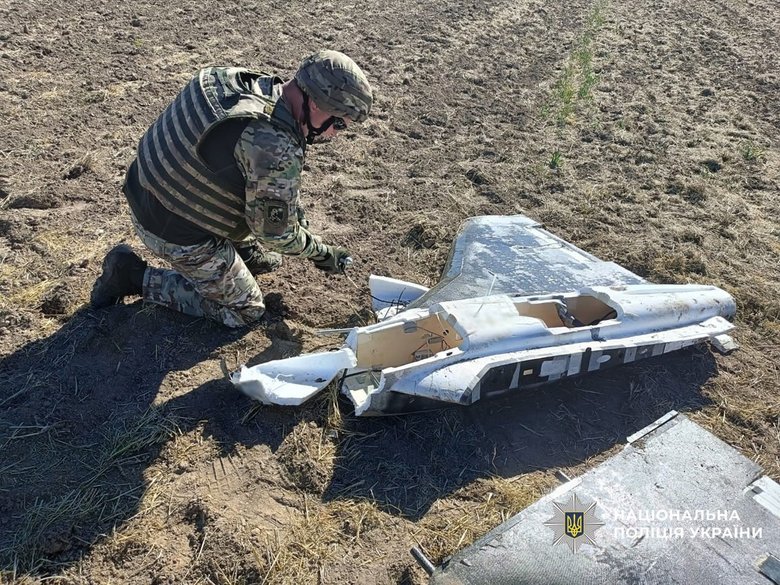 Вибухотехніки знищили бойові частини ворожих БпЛА в Ніжинському районі