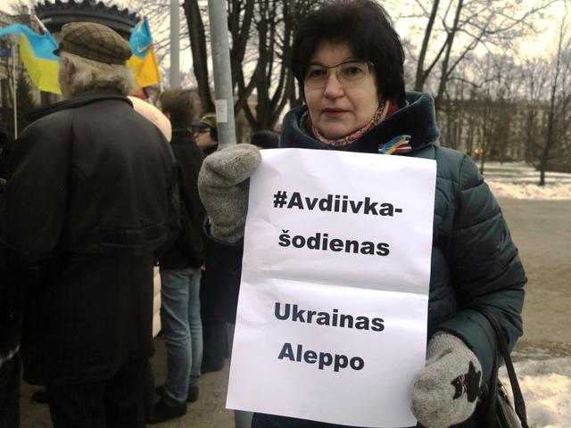 "Avdiivka is Ukrainian Aleppo": Ukrainians protest at Russian embassies in Riga, Rome and Lisbon 13