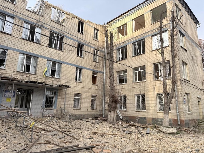 Повреждены учреждения здравоохранения в Киеве 14 ноября