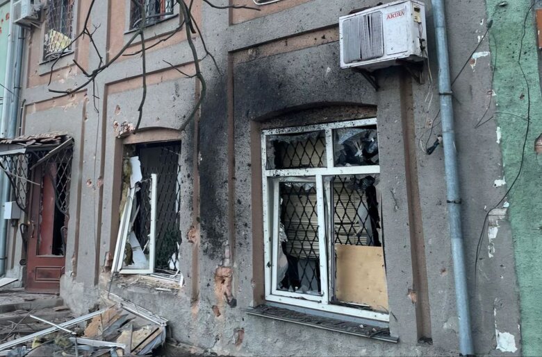 Shelling of Nikopol district and injury of a woman on February 6