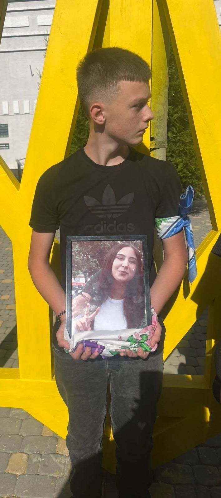 Прощання з Каріною Шило