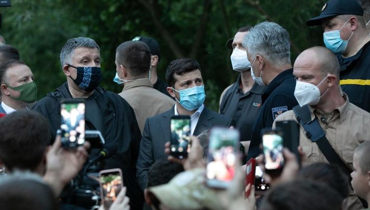 Аваков про терміни відновлення після повеней на Західній Україні: Гостра фаза триватиме 10-12 днів, а потім почнеться велике будівництво. ВІДЕО+ФОТОрепортаж