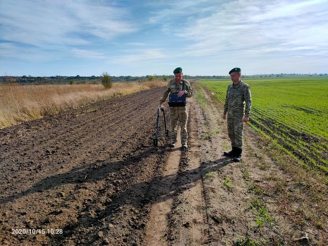 Пограничники обнаружили на Одесчине 200-метровый подводный трубопровод для перемещения спирта или других жидкостей через границу 05