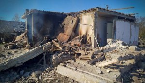 Обстріли Сумщини: загиблий та поранені. По Сумах ворог поцілив КАБом. ФОТОрепортаж