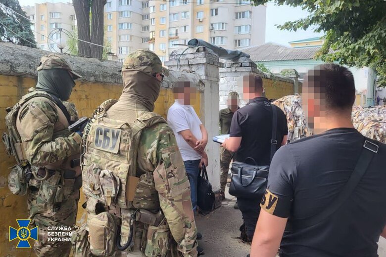 In Vinnytsia, more than 10 officials of military medical commission and doctors who helped evaders to go abroad were exposed, - SSU 02