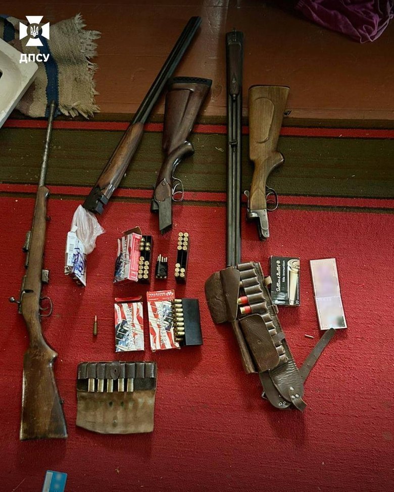 На Буковині викрили групу, яка переправляла людей до Румунії за 8 тисяч євро