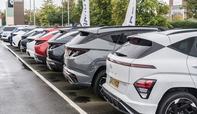 Частка бензинових авто на українському ринку нових легковиків зросла до майже 40%