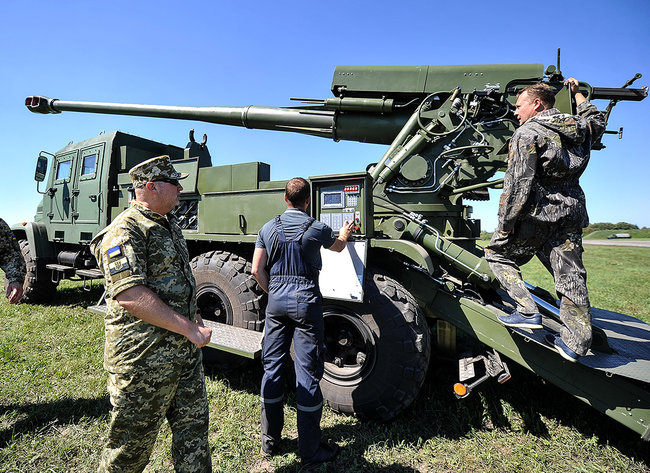 В Украине создали новую тяжелую гаубицу на базе КрАЗа 02