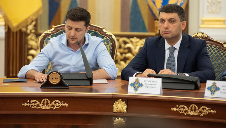Зникла справа Кістіона і лист Богдана: як дружать офіс Зеленського і Гройсман