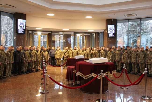 У Залі памяті Міноборони вшанували загиблих цього дня 15 захисників України 06