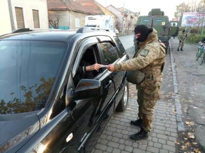 Правоохоронці на Закарпатті проводять масштабну спецоперацію з припинення незаконної діяльності на кордоні, - Держприкордонслужба 01