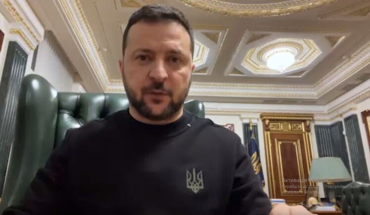 Ситуація у фінансовій системі України стабільна, соцвиплати забезпечуються без емісії, - Зеленський