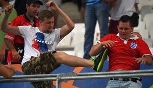 "А под конец подтерлись российским флагом"