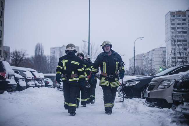 Пожар в многоэтажке в Голосеевском районе Киева. 16 человек эвакуированы, 1 госпитализирован в ожоговый центр, - ГСЧС 15 Пожар в многоэтажке в Голосеевском районе Киева. 16 человек эвакуированы, 1 госпитализирован в ожоговый центр, - ГСЧС 15
