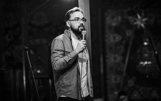 Під час евакуації поранених загинув військовий і стендап-комік Артур Петров