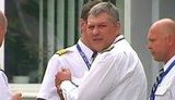 "Давайте скинемся экипажу по сотке", - московские пассажиры "Аэросвита" не хотели ждать зарплаты пилотов. ВИДЕО.