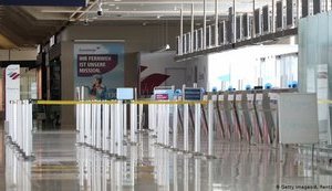 Из-за пандемии COVID-19 в Германии были отменены почти миллион пассажирских авиарейсов