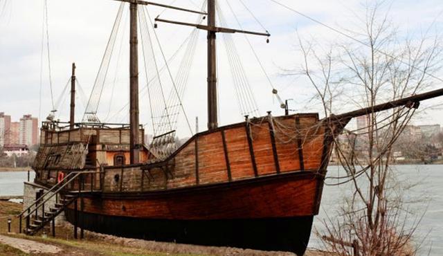 корабль донецк мародеры