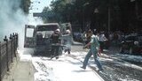 На площали Победы сгорел микроавтобус. ФОТОрепортаж.