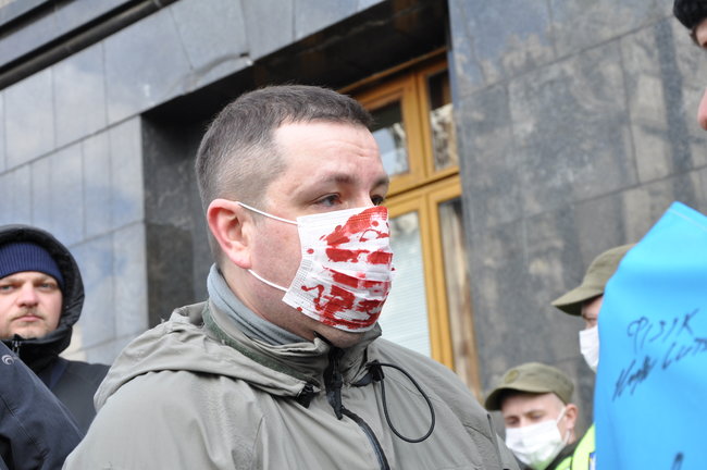 Раду на карантин. Єрмака у відставку, - Марш патріотів прибув під ОП для передачі вимог 35
