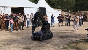 В Україні протестували десятки технологій для гуманітарного розмінування в умовах, наближених до реальних