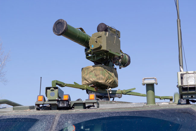 Мисливці на броньованих монстрів 04