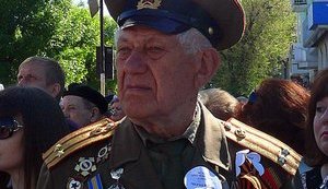 На парад Победы в Луганске вышел ветеран НКВД, который в Карпатах с собаками ловил повстанцев и отправлял в Сибирь. ФОТО+ВИДЕО