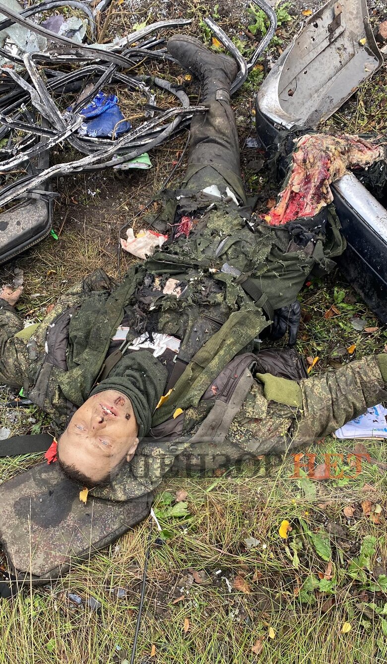 Розірвані на шматки російські окупанти після бою з 92-ю бригадою ЗСУ на сході Харківщини 06
