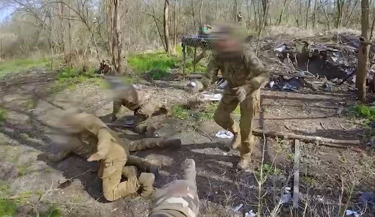 Special forces of DIU’s Legion capture six occupiers in Zaporizhzhia Oblast: "Face down! Relax, f#ck. Nobody will touch you!". VIDEO