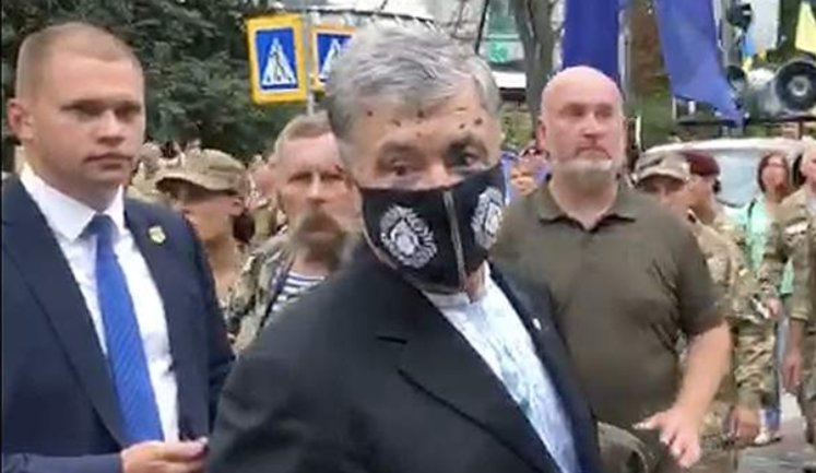 Печерський райсуд Києва зобов'язав поліцію зареєструвати провадження щодо нападу на Порошенка за статтею про злочин проти держдіяча, - Кононенко. ДОКУМЕНТ