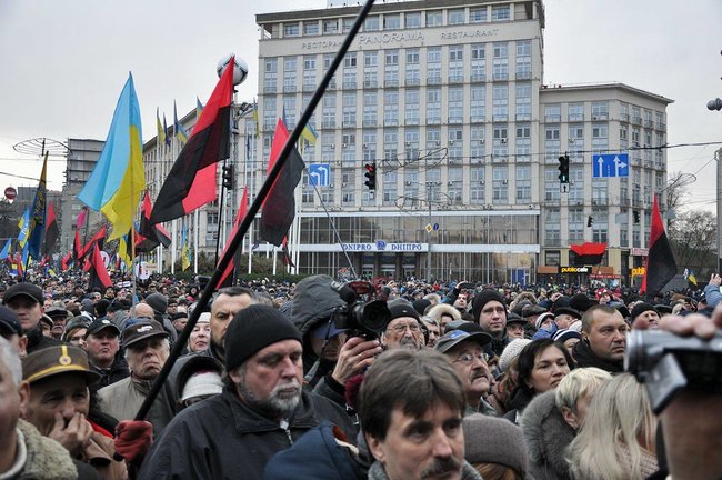 Наш ворог - олігархат! Наш ворог - Порошенко! Прихильники Саакашвілі провели марш у Києві з закликом імпічмента президента (оновлено) 39