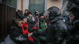 У російських школах запровадять посаду радника-вихователя: спеціальну увагу приділятимуть молоді, яку затримували на акціях