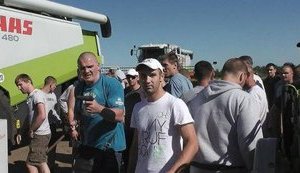 80 вооруженных бандитов напали на фирму Корнацкого: 5 человек ранено в перестрелке. ФОТО