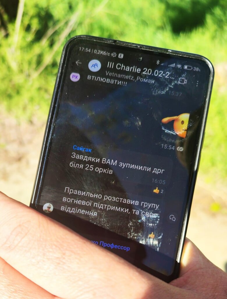 Бойовий командир Едуард Пісоцький: Мої підлеглі на 98 відсотків ніколи не тримали в руках зброї. Вдягнені були у те, хто в чому прийшов – в джинси, спортивні костюми, кеди, кросівки 04