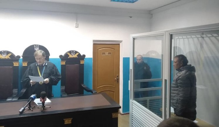 Чотирьох підозрюваних у замаху на Мазура заарештовано, ще одному запобіжний захід оберуть 5 листопада. ФОТОрепортаж
