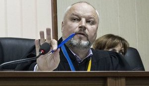 Судью Дячука избил охранник автостоянки из-за замечания. Сейчас он задержан, - Нацполиция