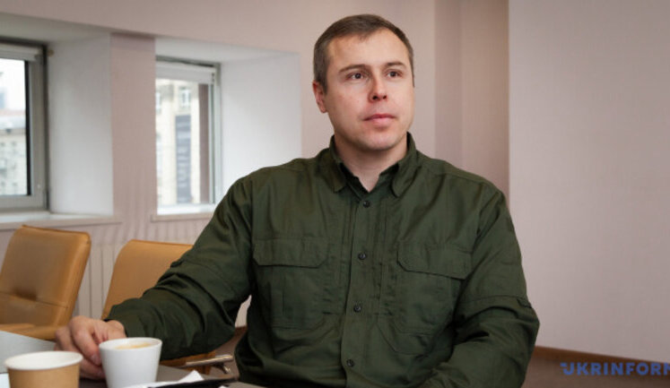 Незрозуміло, які "підводні течії" змусили Зеленського звільнити Малюка. Це непрофесійно, - Костенко