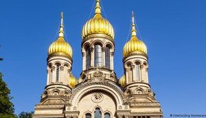 церков