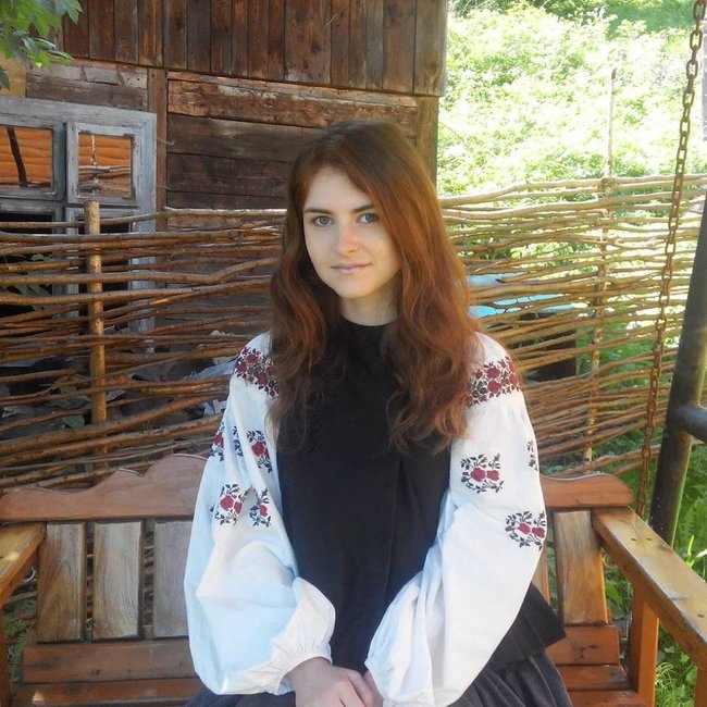 Донька ветерана Миколи Микитенка, що вчинив акт самоспалення на Майдані: Рішення розводити війська батько сприйняв болісно. Під лінію потрапляла і Світлодарська дуга, де загинув мій чоловік 04