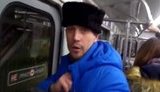 "Чемодан, вокзал, Россия", - из минского метро выгнали мужчину в шапке российского казака. ВИДЕО
