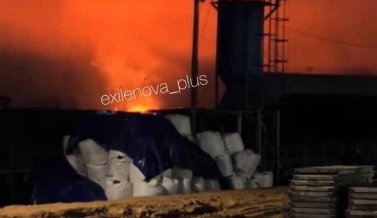 Дрони знову атакують порт Усть-Луга у Ленінградській області РФ. ВІДЕО+ФОТОрепортаж