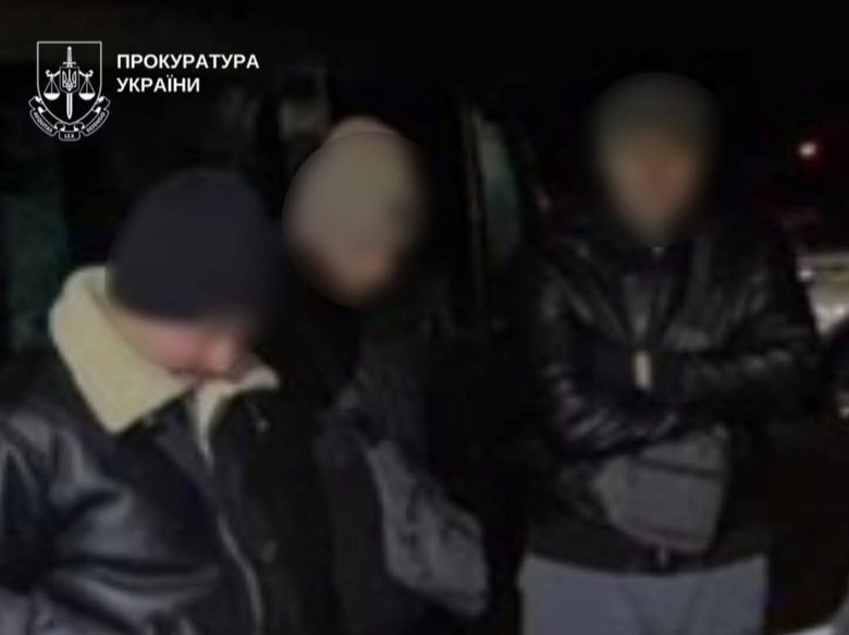Перевозили серед маскувальних сіток: викрито канал втечі чоловіків до Румунії