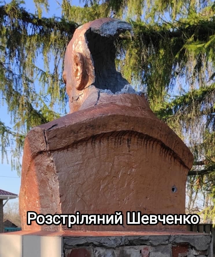 В Черниговской области восстановили расстрелянный россиянами памятник Шевченко 01