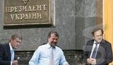 Анекдоты дня: кирка Платини и 3 лопаты Ющенко