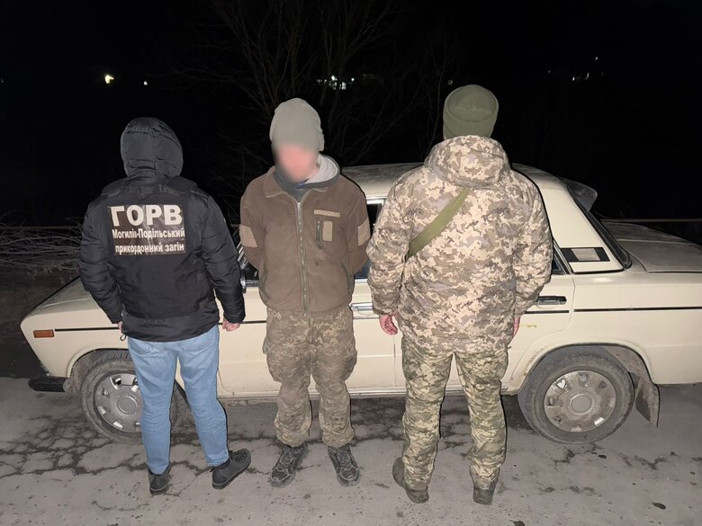 На Вінниччині викрито злочинне угруповання, яке переправляло людей через кордон