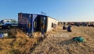 Bus with 54 Ukrainians overturned in Romania, - media. PHOTOS