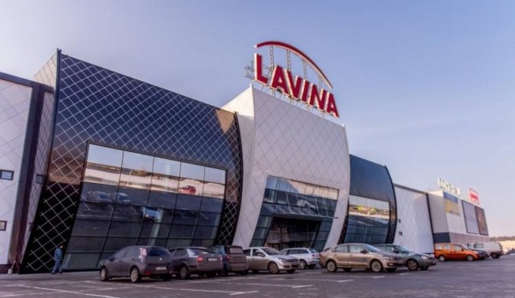 Окупанти обстріляли ТРЦ "Лавіна" на північно-західній околиці Києва. ВІДЕО+ФОТОрепортаж