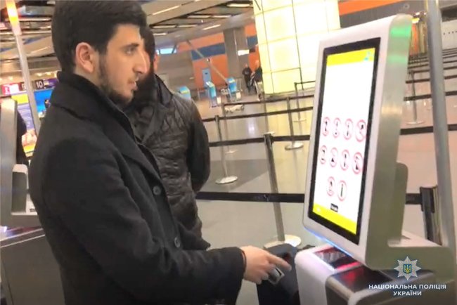 У Києві вдруге за півроку затримали злодія в законі на прізвисько Професор, - Нацполіція 02